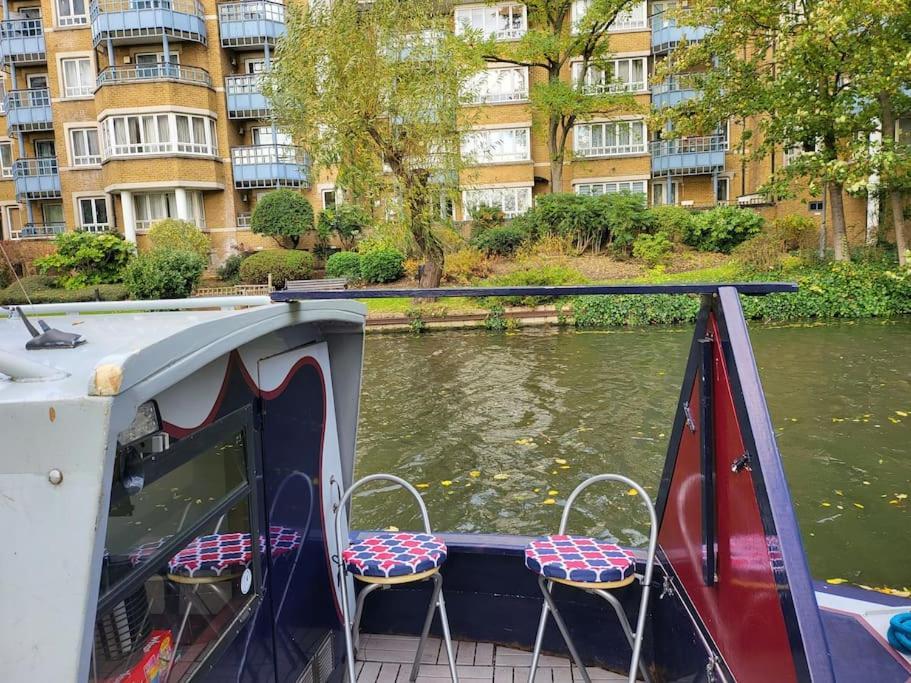 Готель Comfy Canal Boat In Little Venice For Family & Friends Лондон Екстер'єр фото